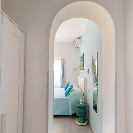 Elysia Bed & Breakfast 3*
