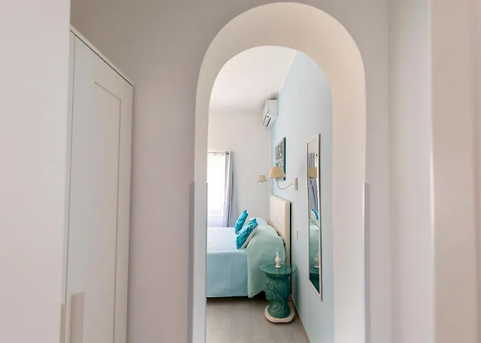 Elysia Bed & Breakfast 3*